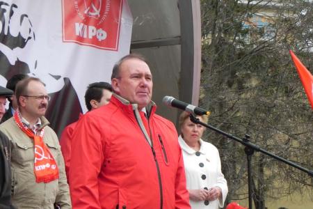 Массовая протестная акция в Белгороде: "Защитим нашу историю!", "Позор вандалам из "Единой России", разрушающим памятники В.И.Ленину!"