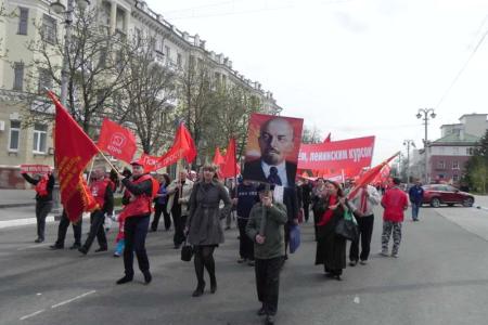 Массовая протестная акция в Белгороде: "Защитим нашу историю!", "Позор вандалам из "Единой России", разрушающим памятники В.И.Ленину!"