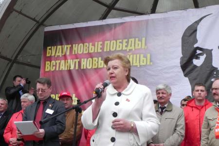 Массовая протестная акция в Белгороде: "Защитим нашу историю!", "Позор вандалам из "Единой России", разрушающим памятники В.И.Ленину!"