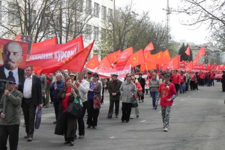 Массовая протестная акция в Белгороде: "Защитим нашу историю!", "Позор вандалам из "Единой России", разрушающим памятники В.И.Ленину!"