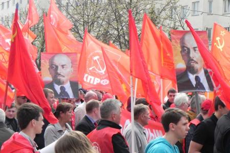 Массовая протестная акция в Белгороде: "Защитим нашу историю!", "Позор вандалам из "Единой России", разрушающим памятники В.И.Ленину!"
