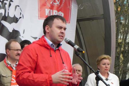 Массовая протестная акция в Белгороде: "Защитим нашу историю!", "Позор вандалам из "Единой России", разрушающим памятники В.И.Ленину!"