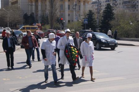 В Волгограде коммунисты провели «панихиду» по здравоохранению в области