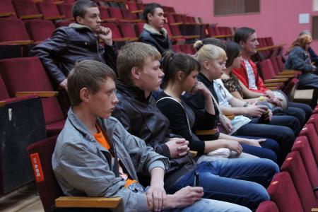 Ростовская область. Депутаты-коммунисты отчитались о своей работе перед избирателями станицы Егорлыкской