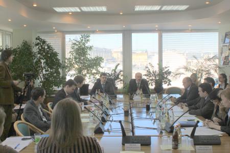 Коммунисты провели в Государственной Думе «круглый стол» о будущем донорства в России