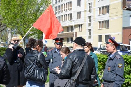 "Руки прочь от народного избранника Владимира Бессонова". Пикет в Ростове-на-Дону
