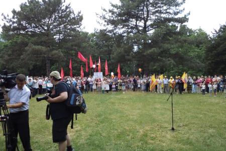 Краснодарский край. Жители станицы Тбилисской собрались на митинг против строительства на их территории химического предприятия
