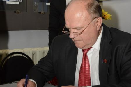 «Или левоцентристский поворот, или полное разрушение страны!» Репортаж о визите Г.А. Зюганова в Поволжье