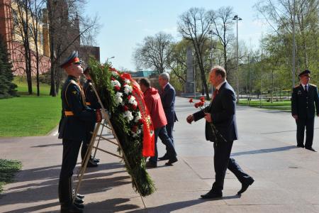 И.И. Мельников и депутаты-коммунисты Госдумы приветствовали участников Международного автопробега «Наша Великая Победа»