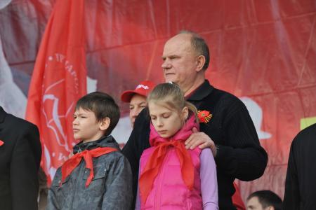 «У коммунистов и народно-патриотических сил есть реальная возможность в ближайшее время прийти к власти». Первомайская акция КПРФ в Москве
