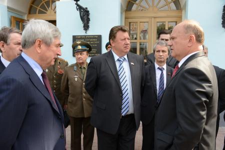 Г.А. Зюганов принял участие в панихиде по маршалу Советского Союза В.Г. Куликову