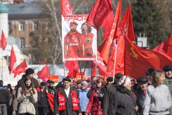 Да здравствует социализм! О праздновании Первомая в Омской области