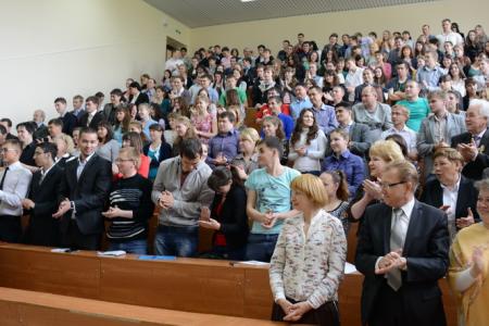 «Или левоцентристский поворот, или полное разрушение страны!» Репортаж о визите Г.А. Зюганова в Поволжье