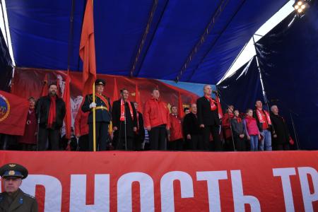 «У коммунистов и народно-патриотических сил есть реальная возможность в ближайшее время прийти к власти». Первомайская акция КПРФ в Москве
