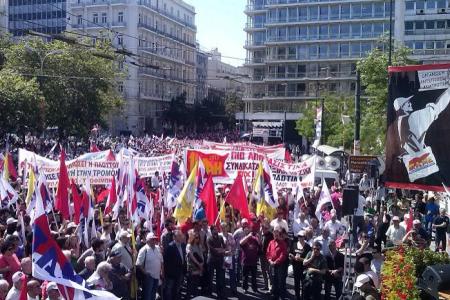 Массовые первомайские демонстрации Всерабочего Боевого Фронта (ПАМЕ) в Афинах и 80 городах Греции  