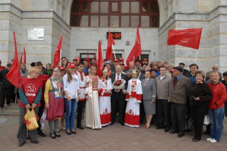 «Или левоцентристский поворот, или полное разрушение страны!» Репортаж о визите Г.А. Зюганова в Поволжье