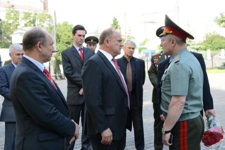 Г.А. Зюганов принял участие в панихиде по маршалу Советского Союза В.Г. Куликову