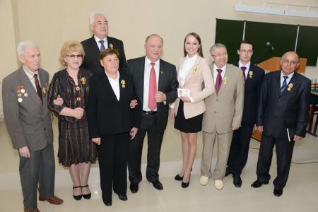 «Или левоцентристский поворот, или полное разрушение страны!» Репортаж о визите Г.А. Зюганова в Поволжье