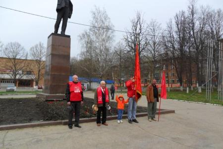 Митинги, возложения цветов, посадка деревьев и концерт – отчёт о праздновании Первомая в городах и посёлках Тульской области
