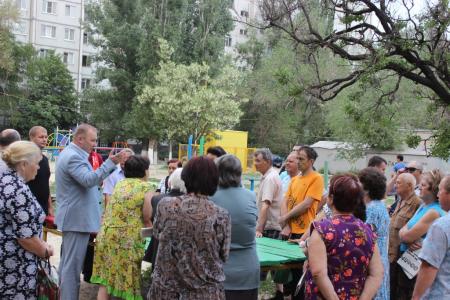 Волгоградская область. Депутат Николай Паршин провел встречу с жителями Спартановки