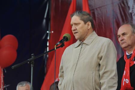 «У коммунистов и народно-патриотических сил есть реальная возможность в ближайшее время прийти к власти». Первомайская акция КПРФ в Москве