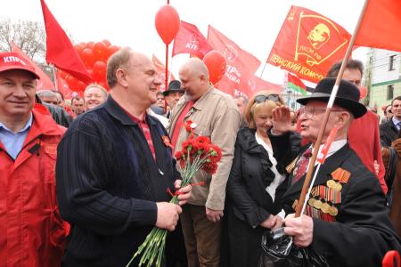 «У коммунистов и народно-патриотических сил есть реальная возможность в ближайшее время прийти к власти». Первомайская акция КПРФ в Москве