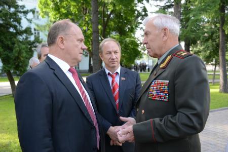 Г.А. Зюганов принял участие в панихиде по маршалу Советского Союза В.Г. Куликову