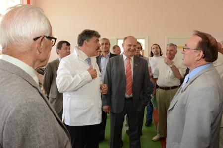 Г.А. Зюганов: "Это настоящий уголок социализма посреди криминальной России". Председатель ЦК КПРФ посетил подмосковный Совхоз имени Ленина