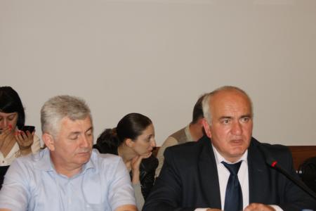 «Долг каждого из нас – оставить будущим поколениям благоустроенную республику». В Парламенте Северной Осетии прошло расширенное заседание фракции КПРФ по вопросам экологического состояния региона