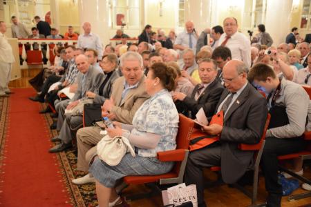 В борьбе за интересы народа. Доклад Г.А. Зюганова на Всероссийском съезде депутатов-коммунистов и сторонников партии