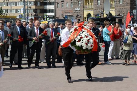 «Славим живое русское слово». Видеорепортаж КПРФ.ТВ об акциях КПРФ в День русского языка в Москве