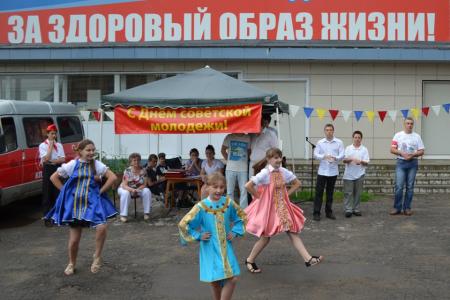 В День советской молодёжи коммунисты, комсомольцы и пионеры Тулы провели концерты и конкурсы