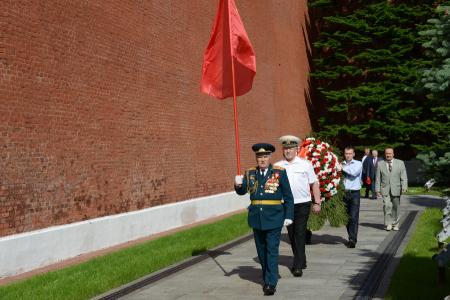 В борьбе за интересы народа. Доклад Г.А. Зюганова на Всероссийском съезде депутатов-коммунистов и сторонников партии