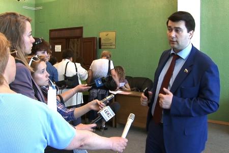 Тульская область. Депутат Госдумы от КПРФ Олег Лебедев провел экологические общественные слушания