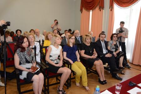 Г.А. Зюганов: «Я еще раз убедился, как много у нас талантливых людей». Лидер КПРФ посетил Государственный специализированный институт искусств в Москве