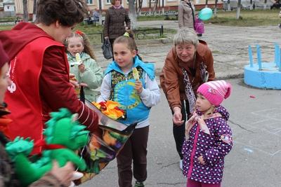 Магаданские коммунисты провели праздник для детей