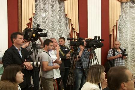 Тульская область. Депутат Госдумы от КПРФ Олег Лебедев провел экологические общественные слушания