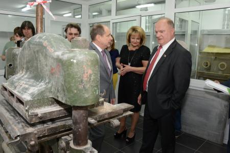 Г.А. Зюганов: «Я еще раз убедился, как много у нас талантливых людей». Лидер КПРФ посетил Государственный специализированный институт искусств в Москве