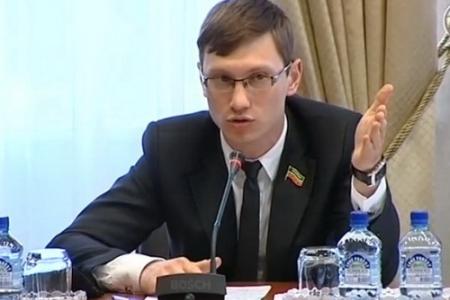 Фракция КПРФ в Госсовете Татарстана провела «круглый стол» на тему «Состояние дорог и безопасность движения транспорта в преддверии и во время Универсиады»