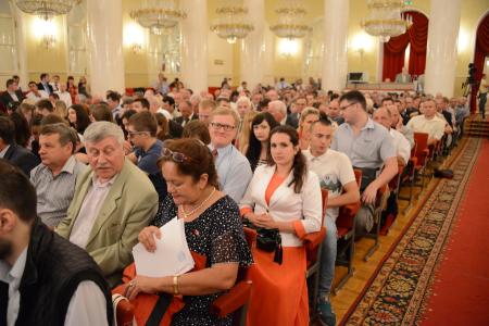 В борьбе за интересы народа. Доклад Г.А. Зюганова на Всероссийском съезде депутатов-коммунистов и сторонников партии