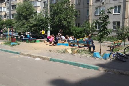 Комсомольцы провели детский праздник в Воронеже