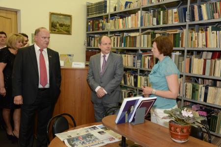 Г.А. Зюганов: «Я еще раз убедился, как много у нас талантливых людей». Лидер КПРФ посетил Государственный специализированный институт искусств в Москве