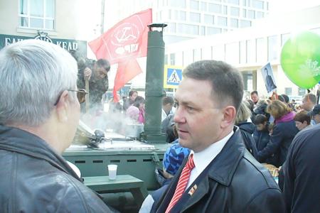 Кандидат в мэры Владивостока от КПРФ Олег Вельгодский: "Власть больна организационной немощью и гигантоманией..."