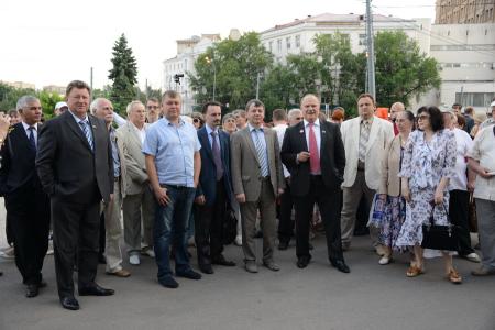 «Славим живое русское слово». Видеорепортаж КПРФ.ТВ об акциях КПРФ в День русского языка в Москве