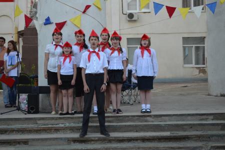 В День советской молодёжи коммунисты, комсомольцы и пионеры Тулы провели концерты и конкурсы