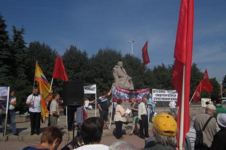 Митинг в Калининграде: "Детям войны - достойную жизнь"