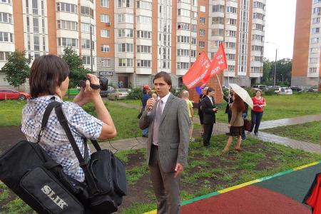 Иван Мельников на встрече с москвичами: «Имея полномочия Мэра, можно решить все городские проблемы»