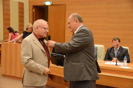 Г.А. Зюганов: Мы собрали необходимое число подписей за отставку правительства