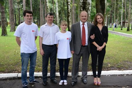 Учиться, учиться и еще раз учиться. Г.А. Зюганов провел встречу с молодыми пропагандистами партии