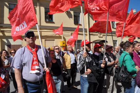Санкт-Петербург. Ученые поддерживают требование коммунистов об отставке правительства!